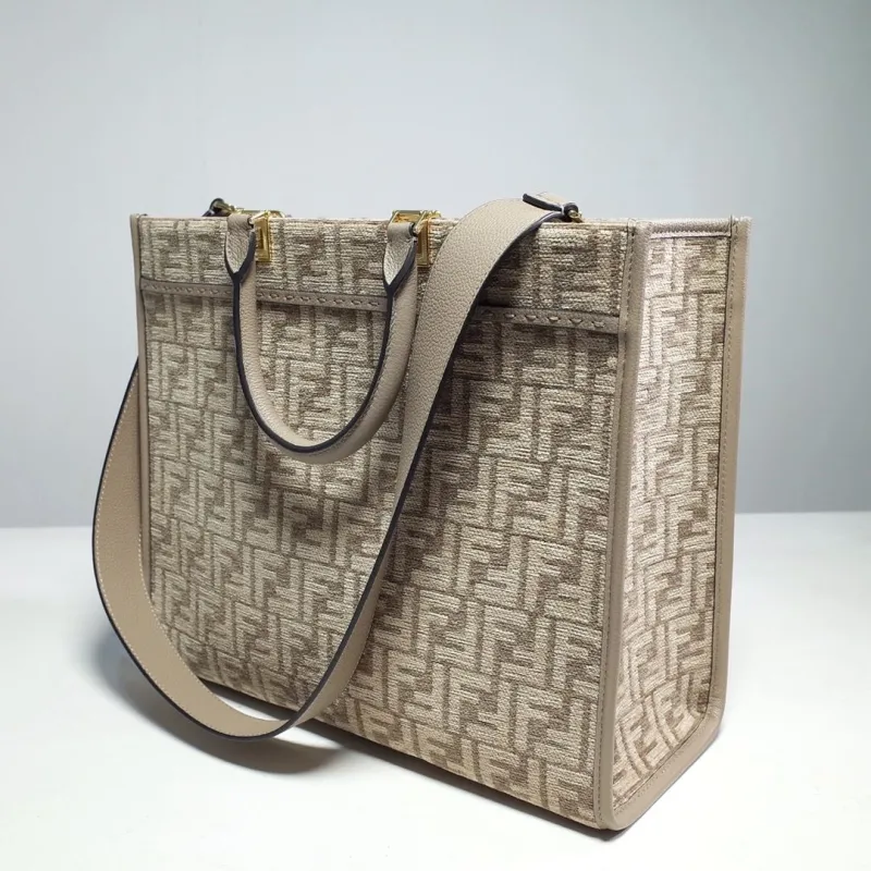 Fendi Beige Monogram Tote Bag - Image 9