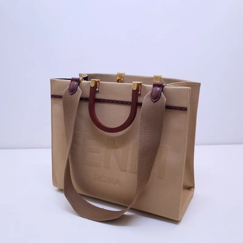 Fendi Roma Beige Canvas Tote Bag - Image 4