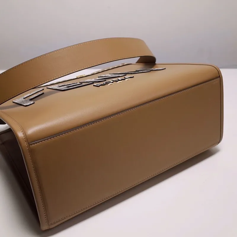 Fendi Brown Leather Tote Bag - Image 9