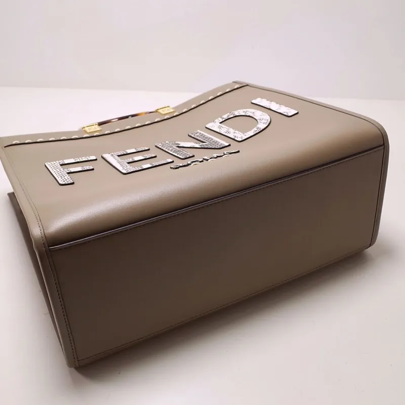 Fendi Roma Taupe Leather Tote Bag - Image 4