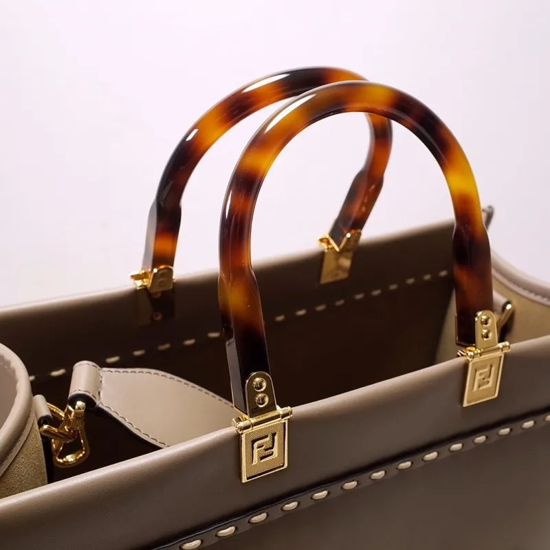 Fendi Roma Taupe Leather Tote Bag - Image 5
