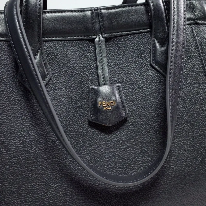 Fendi Black Leather Tote Bag - Image 3