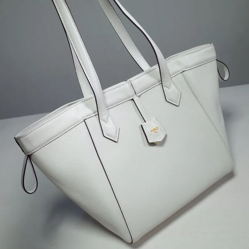 Fendi Shopping Bags-142 - Image 3