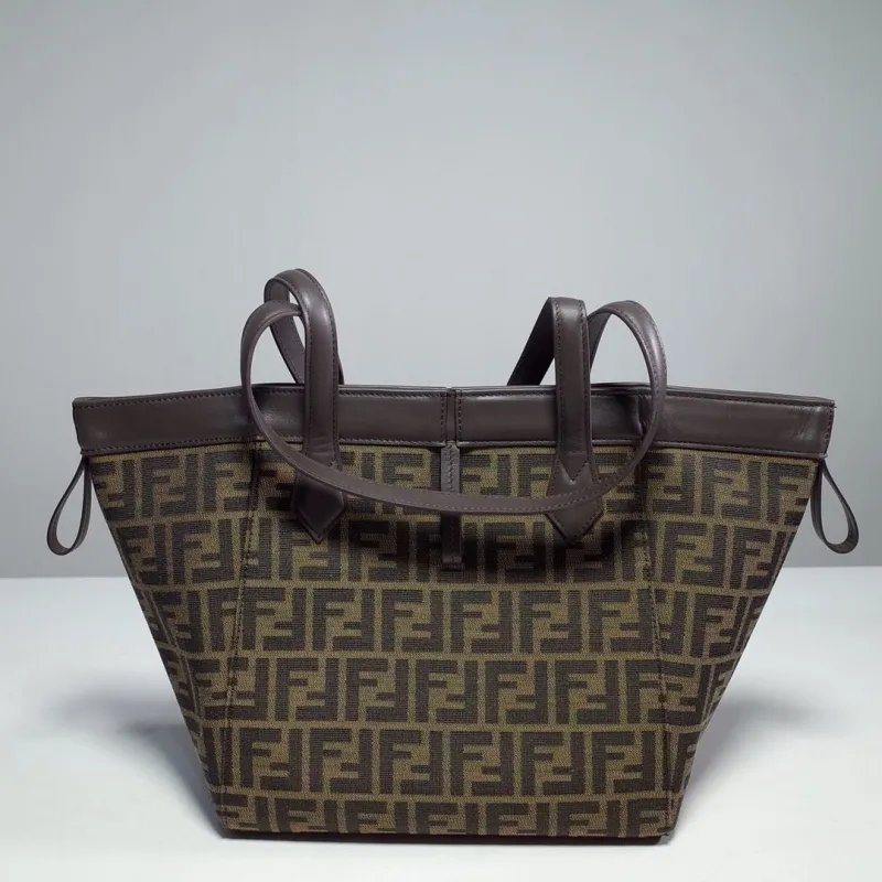 Fendi Shopping Bags-145 - Image 4