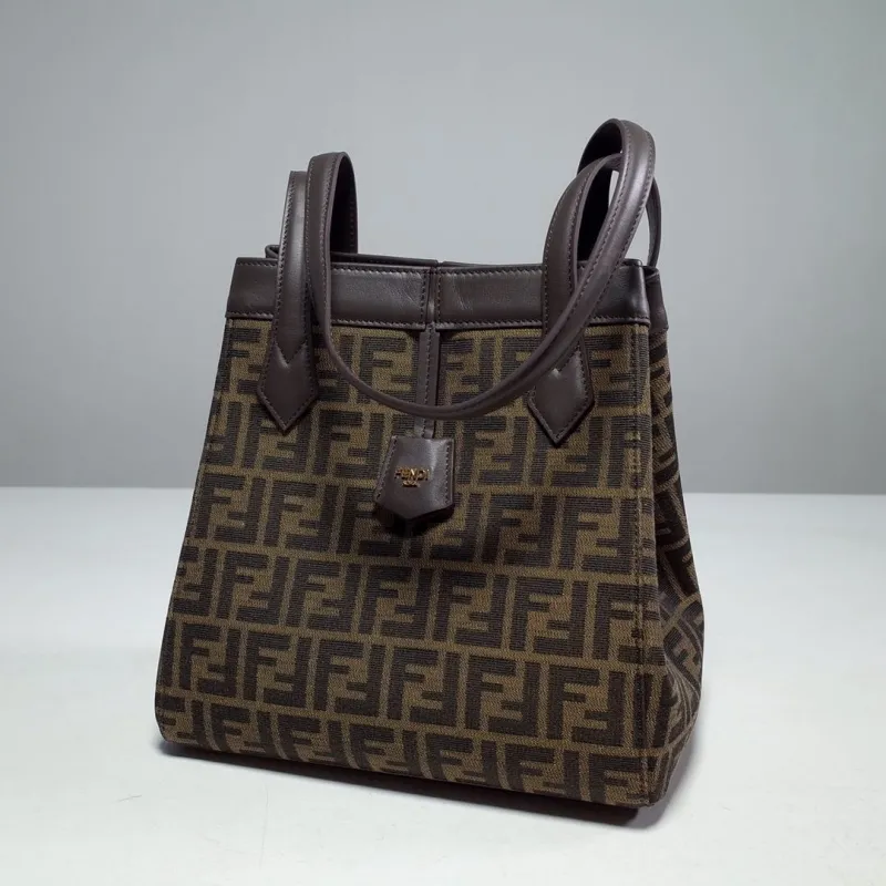 Fendi Shopping Bags-145 - Image 5