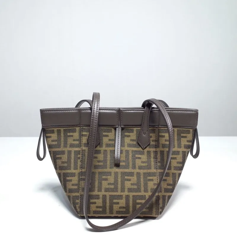 Alternative view of Fendi Shopping Bags-146