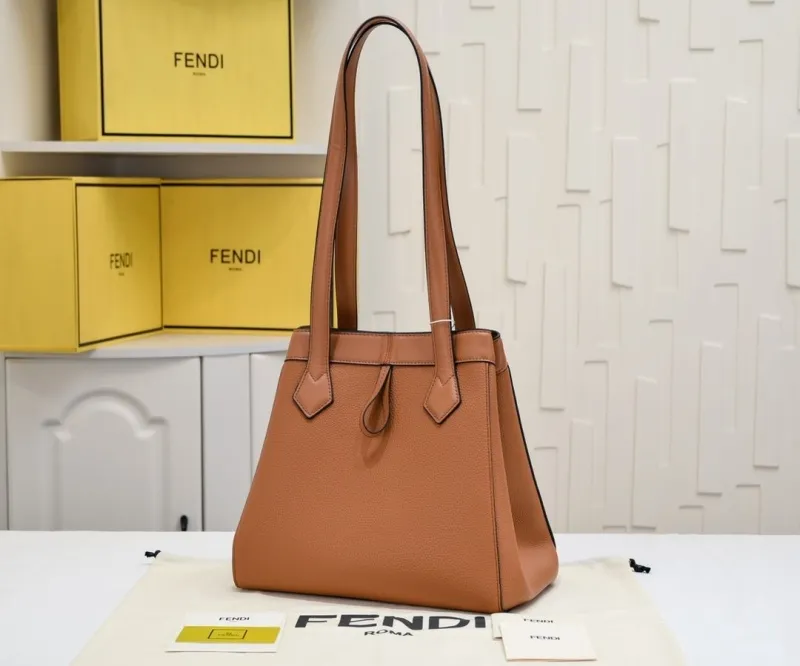 Fendi Brown Leather Tote Bag - Image 3