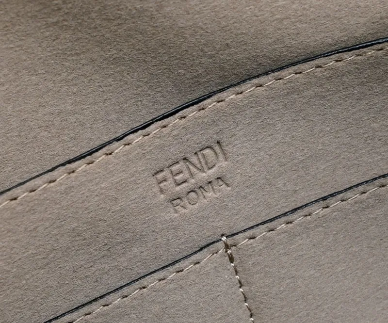 Fendi Beige Leather Shoulder Tote Bag - Image 6