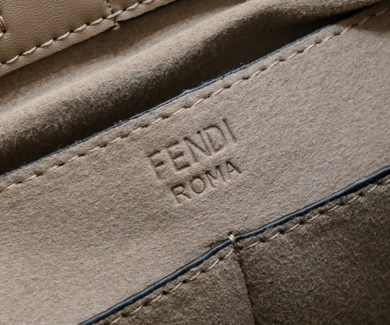 Fendi Beige Leather Shoulder Tote Bag - Image 5