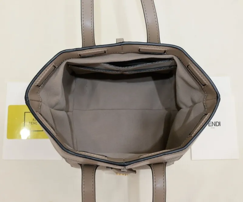 Fendi Beige Leather Shoulder Tote Bag - Image 9