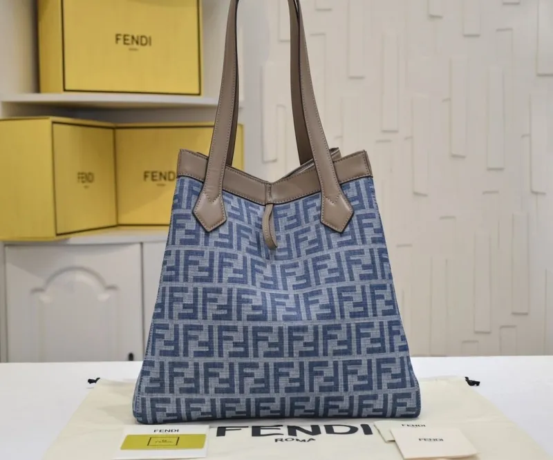 Fendi Shopping Bags-171 - Image 5