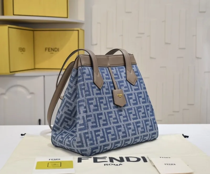 Alternative view of Fendi Shopping Bags-172