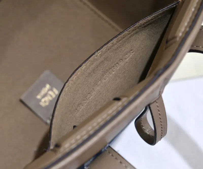 Fendi FF Monogram Blue Tote Bag - Image 8