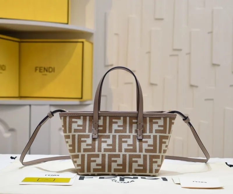 Fendi Shopping Bags-185