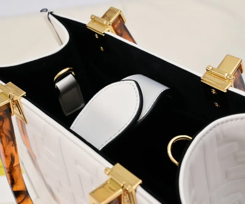 Fendi White Leather Tote Bag - Image 8