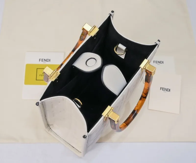 Fendi White Leather Tote Bag - Image 9