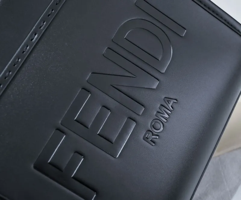 Fendi Black Roma Leather Tote Bag - Image 4