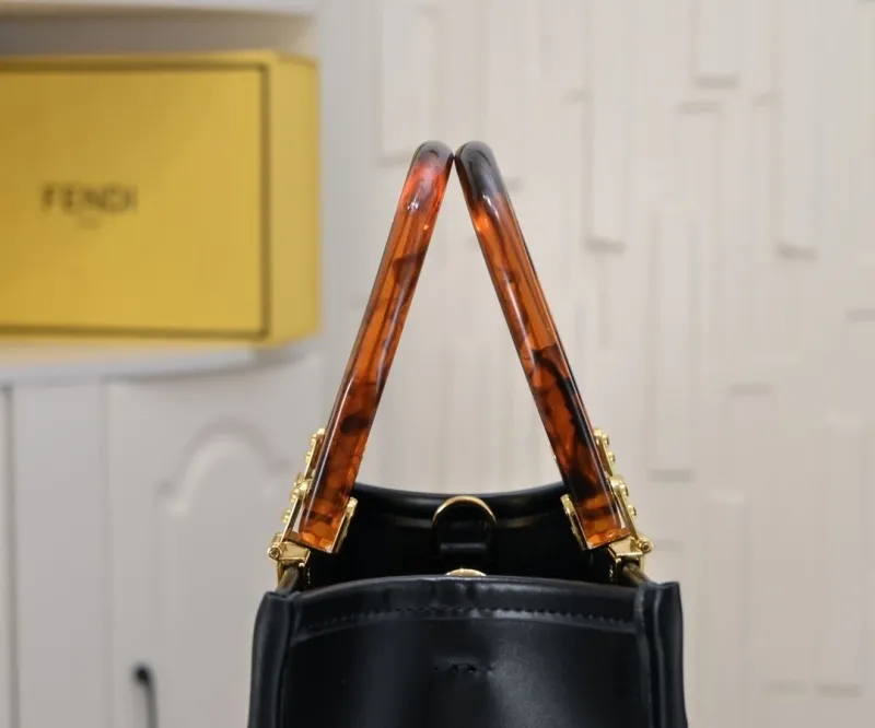 Fendi Black Roma Leather Tote Bag - Image 6