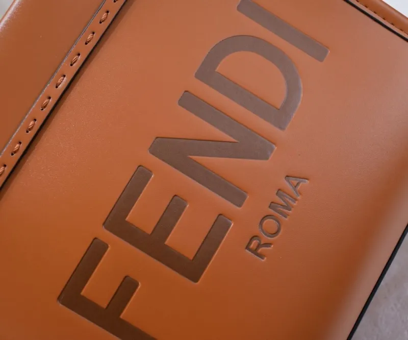 Fendi Roma Brown Leather Tote Bag - Image 3