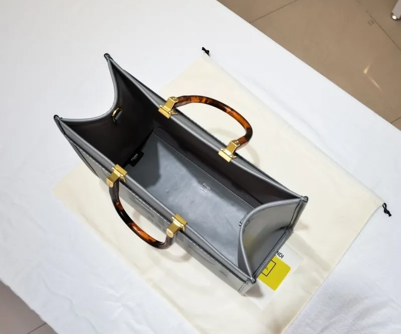 Fendi Gray Roma Tote Bag 203 - Image 9