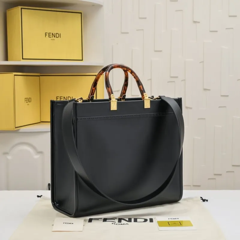 Fendi Black Leather Tote Bag - Image 3