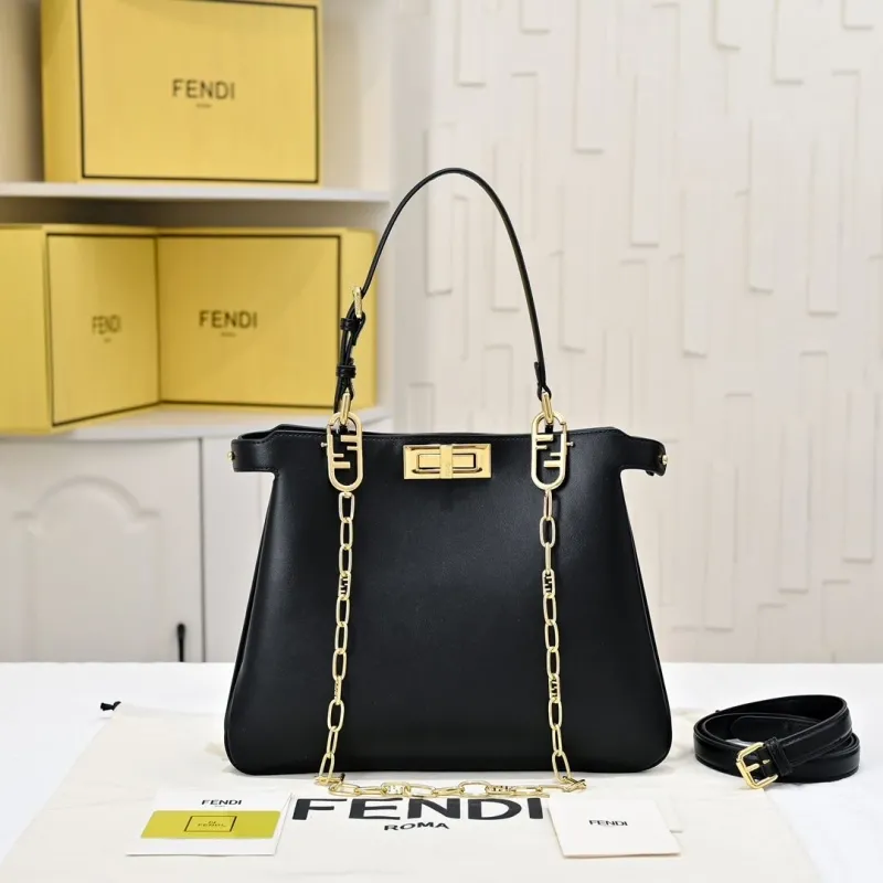 Fendi Black Leather Shoulder Bag 210