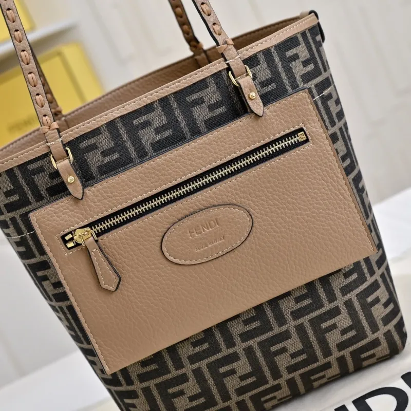 Fendi Reversible Shopping Tote Bag Beige 211 - Image 4
