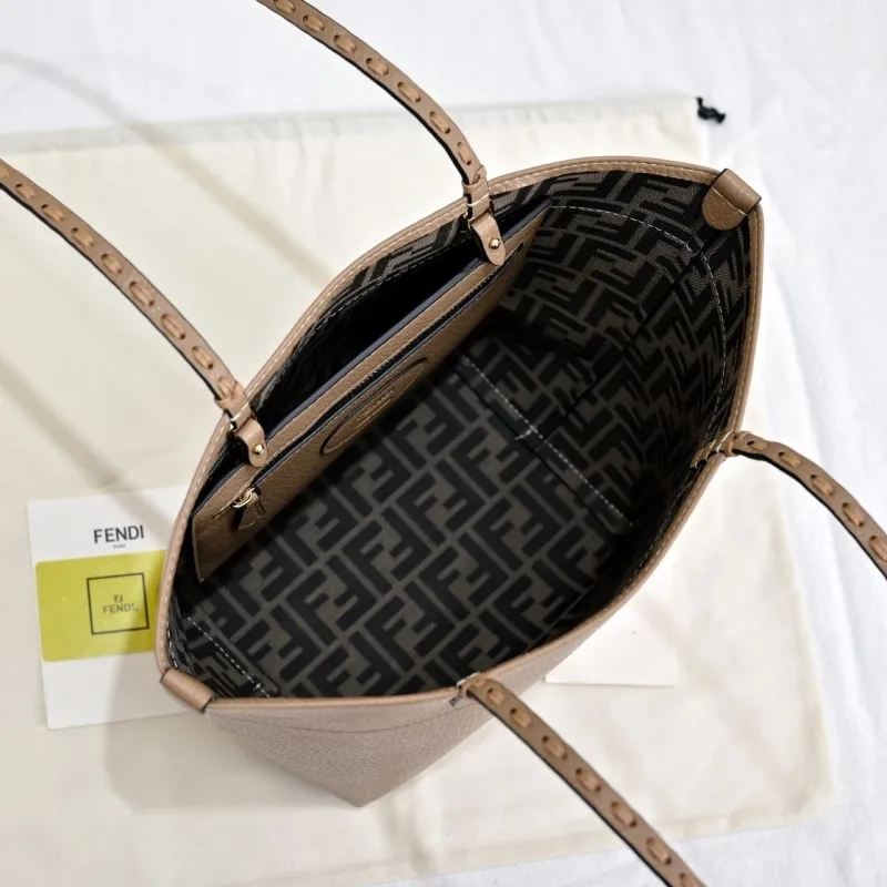 Fendi Reversible Shopping Tote Bag Beige 211 - Image 9