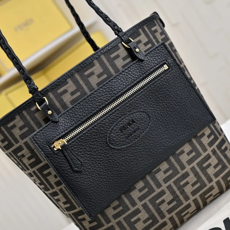 Fendi Black Reversible Tote Bag - Image 4