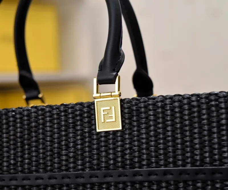Fendi Roma Black Woven Tote Bag - Image 4