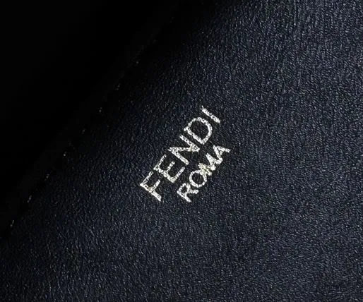 Fendi Roma Black Woven Tote Bag - Image 7
