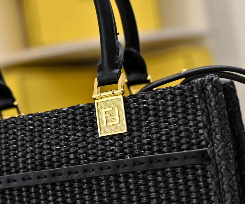 Fendi Roma Black Woven Tote Bag - Image 5
