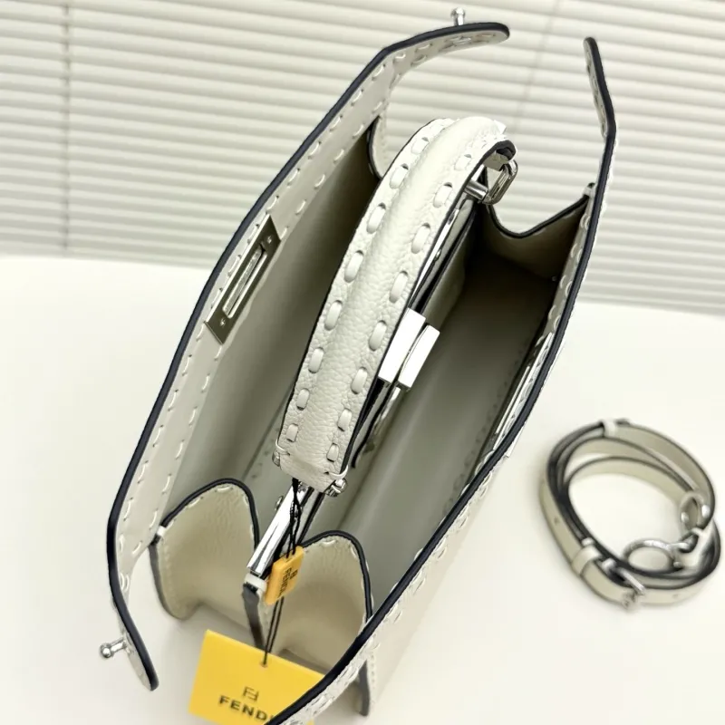 Fendi Off-White Top Handle Leather Bag - Image 8