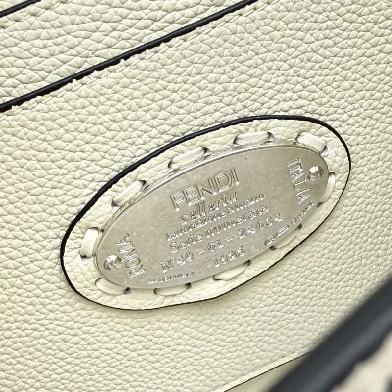 Fendi Off-White Top Handle Leather Bag - Image 9
