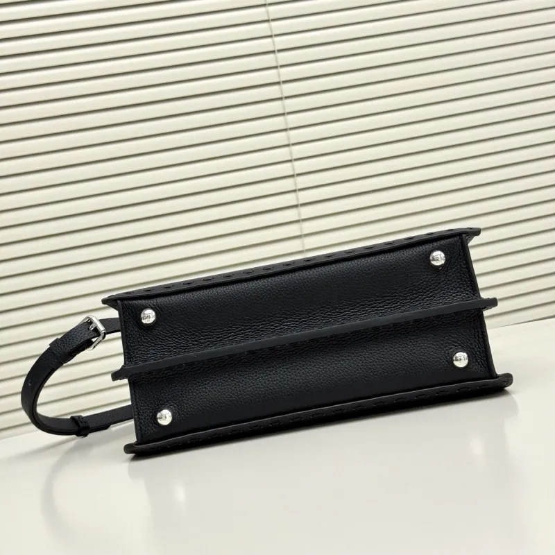 Fendi Black Leather Top Handle Crossbody Bag - Image 4