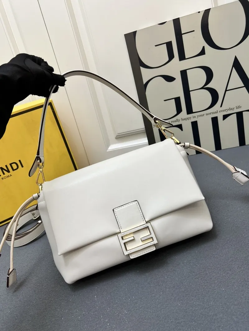 Fendi White Top Handle Shoulder Bag H08899 - Image 4