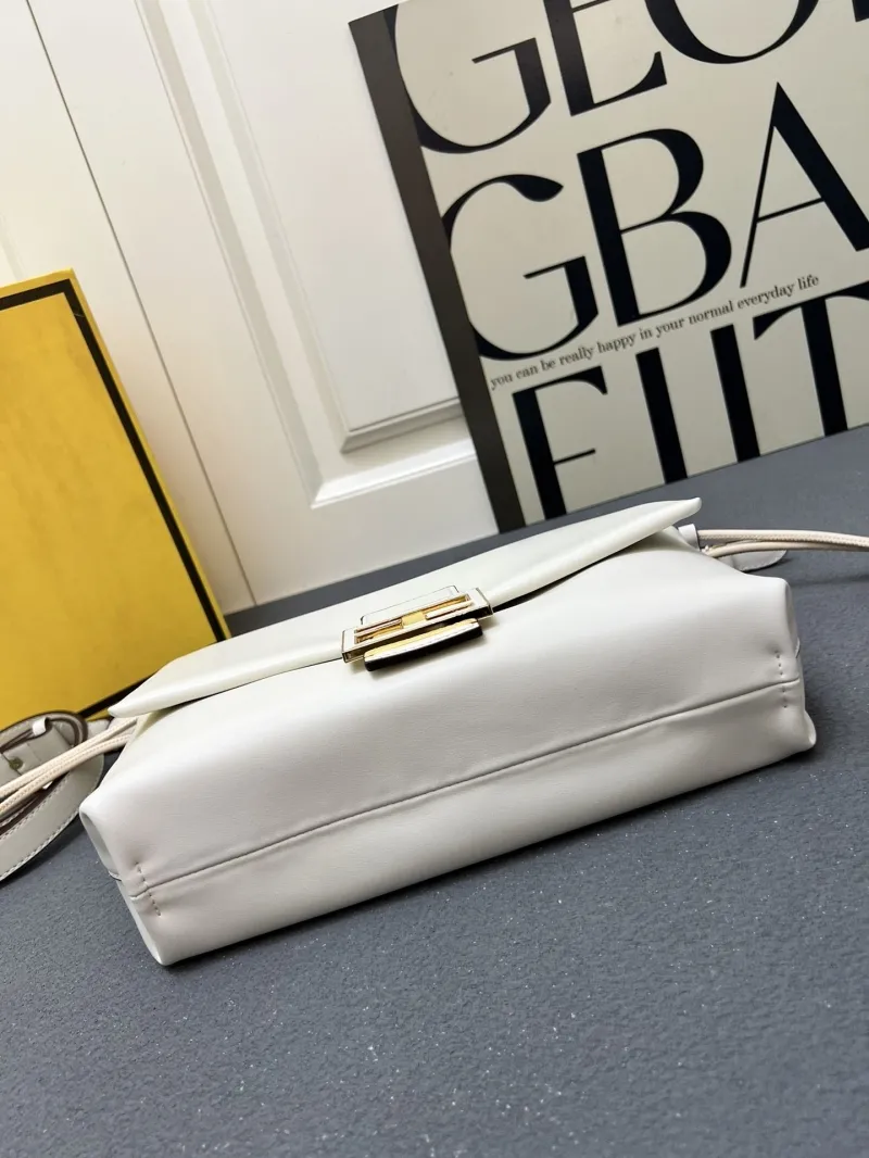 Fendi White Top Handle Shoulder Bag H08899 - Image 8