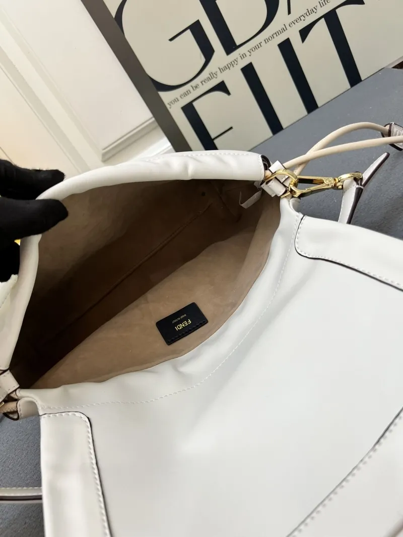 Fendi White Top Handle Shoulder Bag H08899 - Image 9