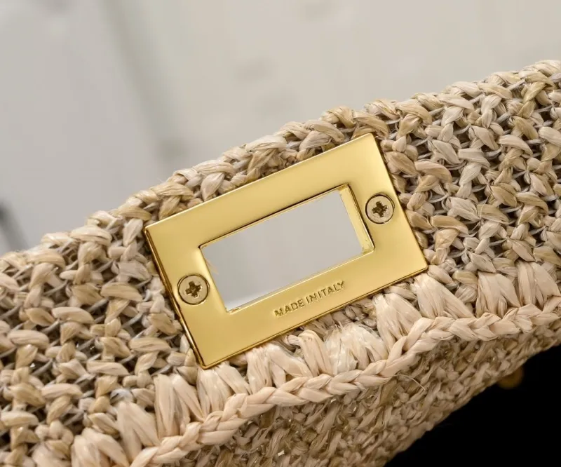Fendi Beige Woven Top Handle Crossbody Bag - Image 3