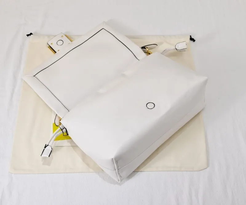 Fendi Top Handle Bags-121 - Image 7