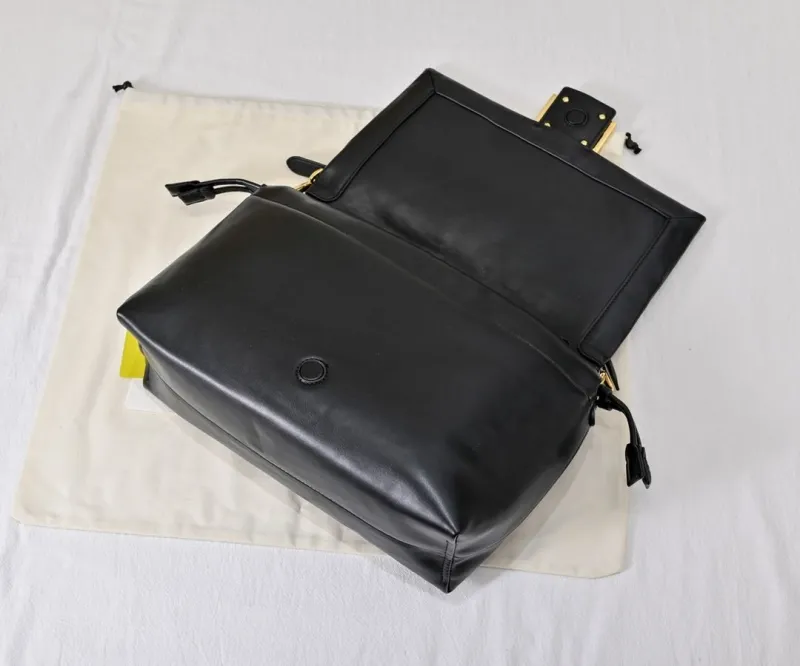 Fendi Top Handle Bags-124 - Image 7