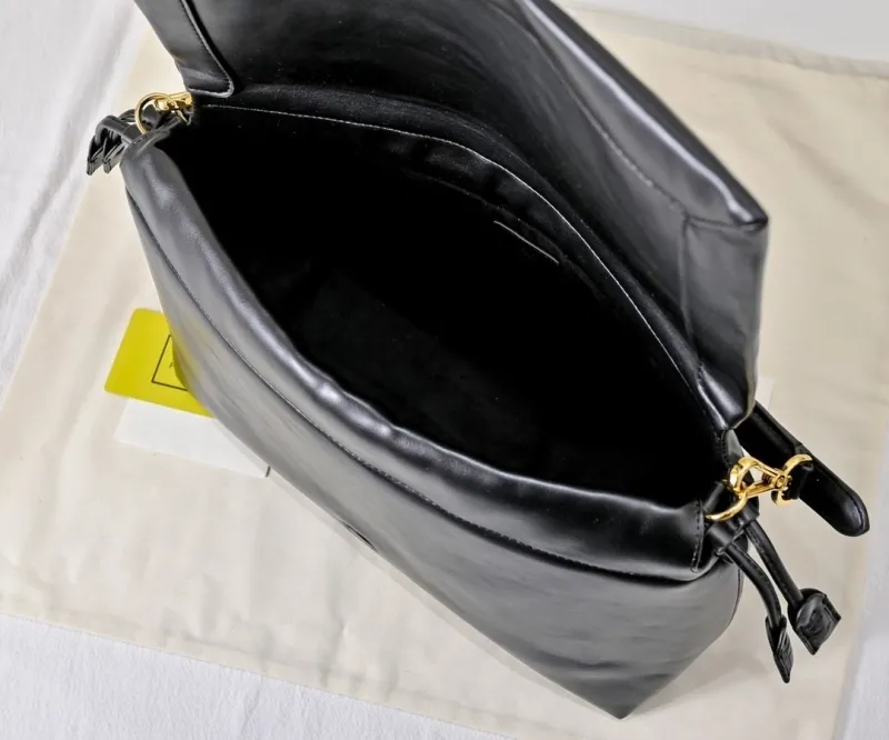 Fendi Top Handle Bags-124 - Image 9