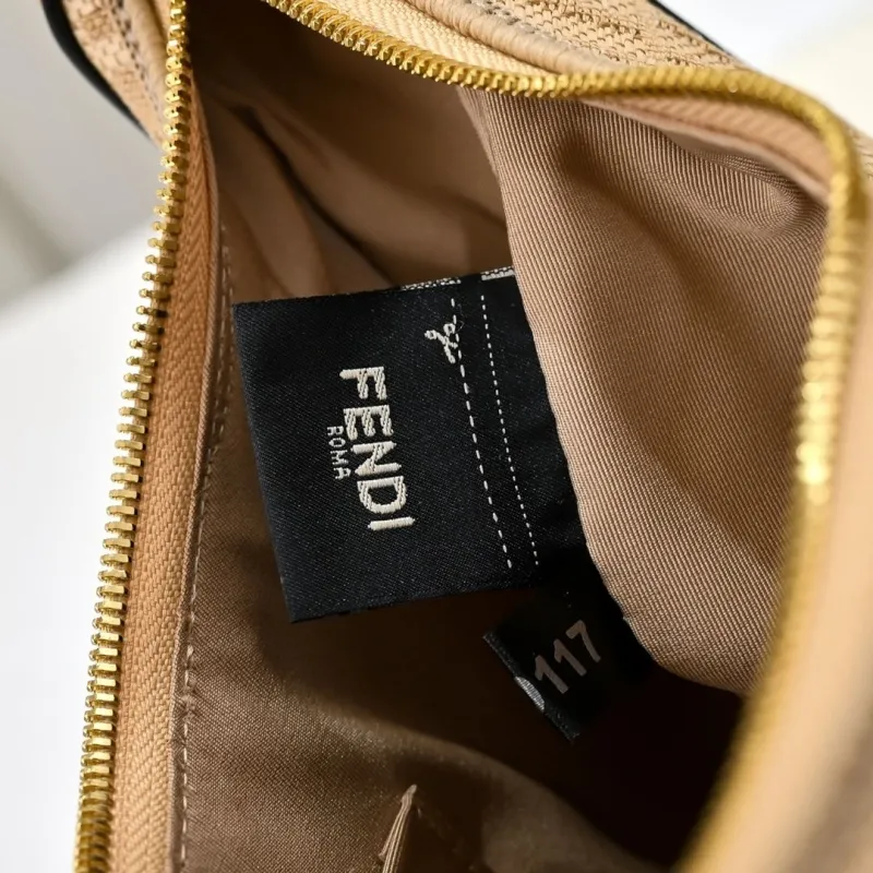 Fendi Beige Hobo Bag 138 - Image 8