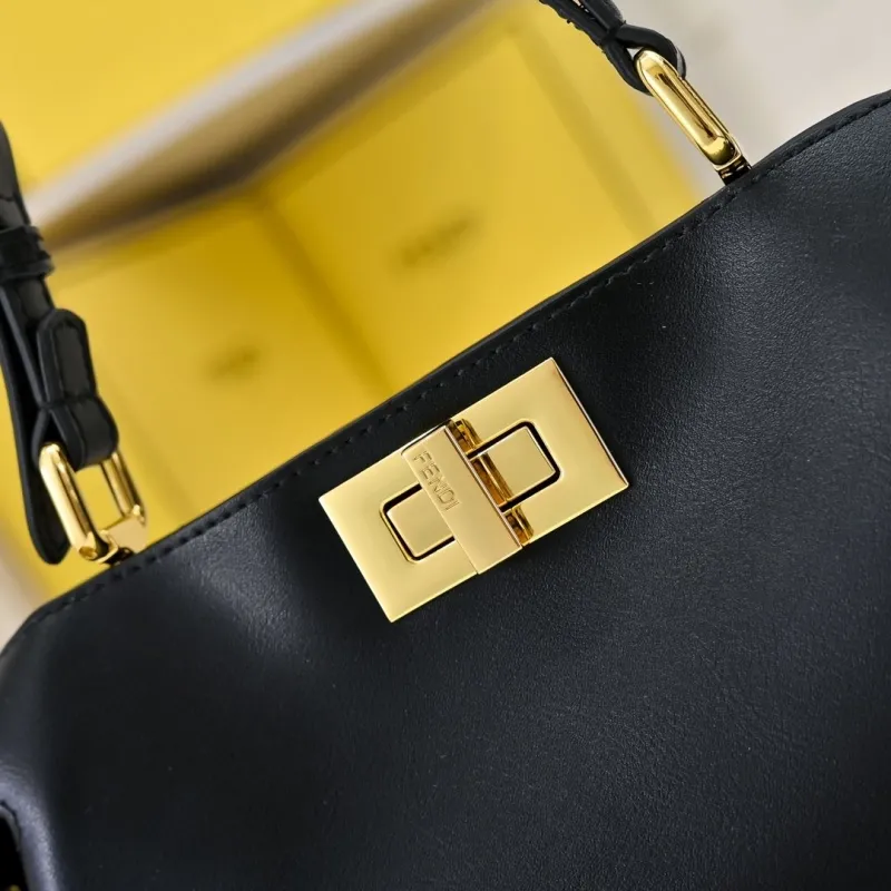 Fendi Black Leather Shoulder Bag - Image 6