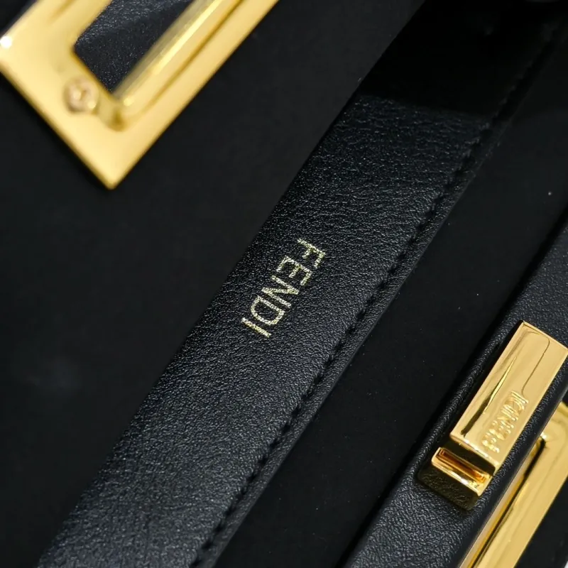 Fendi Black Leather Shoulder Bag - Image 7