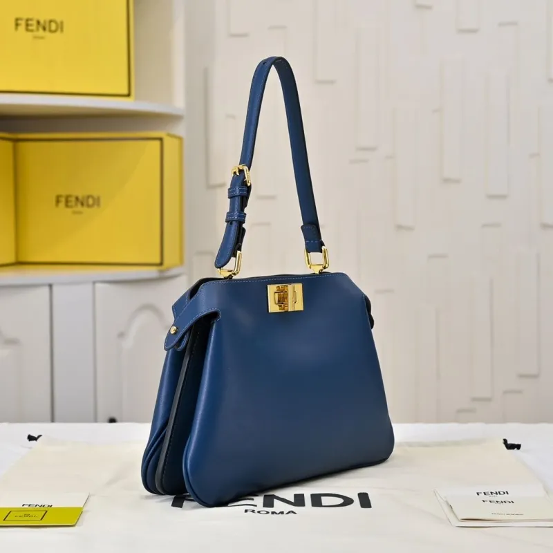 Fendi Blue Leather Shoulder Bag - Image 3