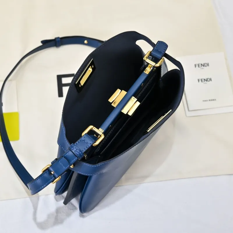 Fendi Blue Leather Shoulder Bag - Image 9