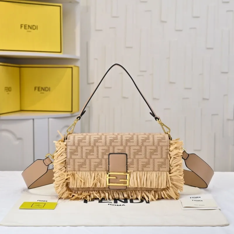 Fendi Beige Raffia Baguette Shoulder Bag