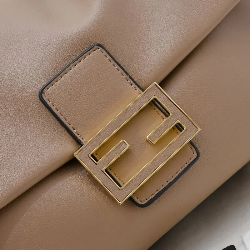 Fendi Beige Leather Top Handle Bag - Image 6