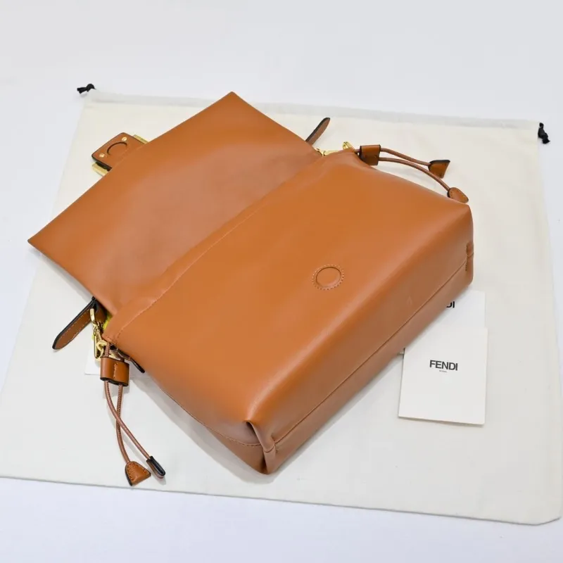 Fendi Brown Leather Top Handle Shoulder Bag - Image 7